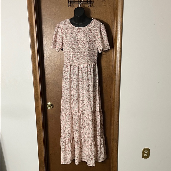 POGTMM Floral Smocked Bodice Maxi Dress Women’s Size L – Rayon, NWT - Picture 1 of 9